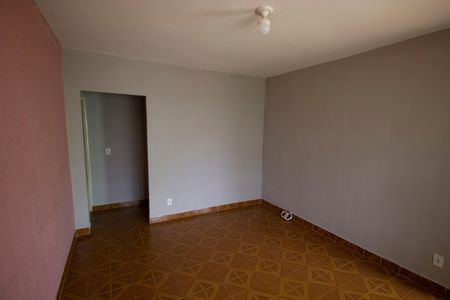 Casa para alugar com 198m², 5 quartos e 4 vagasSala