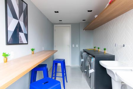Apartamento à venda com 31m², 2 quartos e sem vagaÁrea comum - Lavanderia