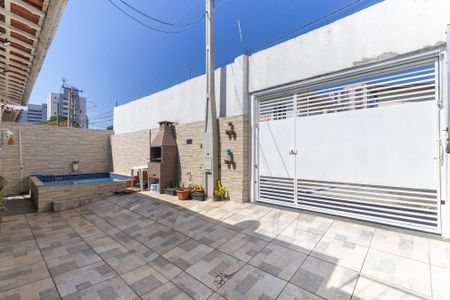 Casa à venda com 250m², 4 quartos e 2 vagasQuintal com piscina e churrasqueira