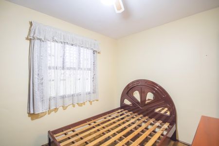 Casa à venda com 180m², 2 quartos e 3 vagas Casa à venda com 180m², 2 quartos e 3 vagasQuarto 2