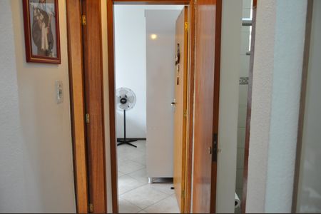 Apartamento à venda com 64m², 2 quartos e sem vagaCorredor 