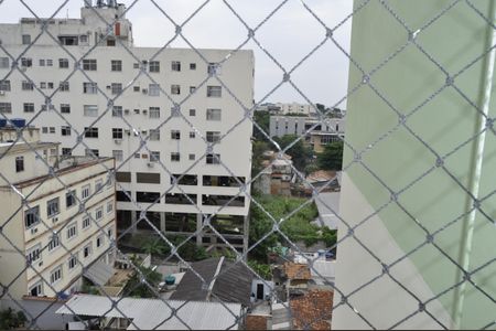 Apartamento à venda com 64m², 2 quartos e sem vagaSala vista