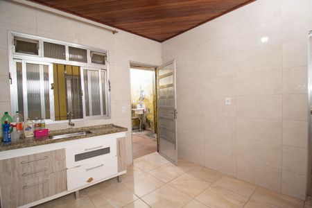 Casa para alugar com 40m², 1 quarto e 1 vaga Casa para alugar com 40m², 1 quarto e 1 vagaCozinha