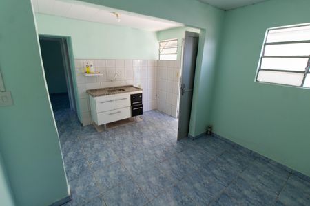 Casa à venda com 84m², 2 quartos e 2 vagas Casa à venda com 84m², 2 quartos e 2 vagasCozinha