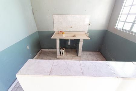 Casa à venda com 84m², 2 quartos e 2 vagas Casa à venda com 84m², 2 quartos e 2 vagasCozinha da Edícula