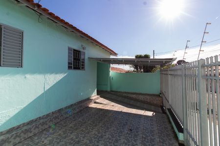 Casa à venda com 84m², 2 quartos e 2 vagas Casa à venda com 84m², 2 quartos e 2 vagasÁrea Externa Frente