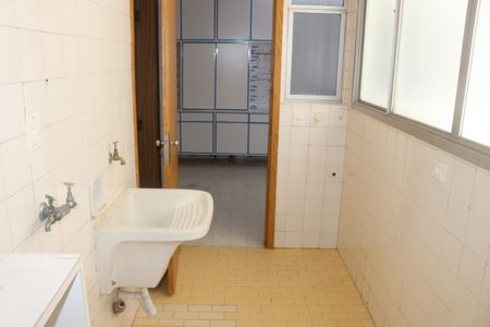 Apartamento para alugar com 160m², 3 quartos e 1 vagaÁrea de Serviço