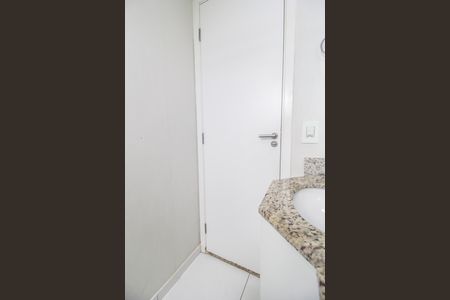 Apartamento à venda com 76m², 2 quartos e 2 vagasBanheiro 