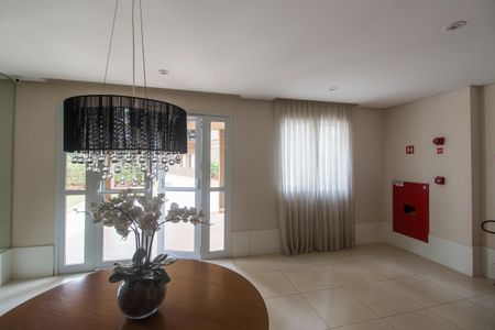 Apartamento à venda com 76m², 2 quartos e 2 vagasÁrea comum - Hall social