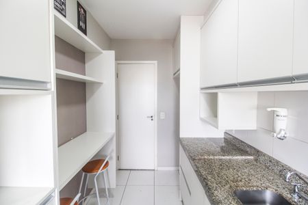Apartamento à venda com 76m², 2 quartos e 2 vagasCozinha