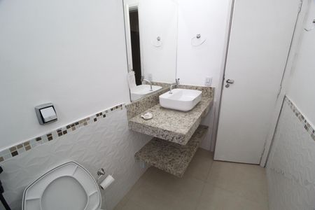 Apartamento para alugar com 210m², 3 quartos e 2 vagasBanheiro Social