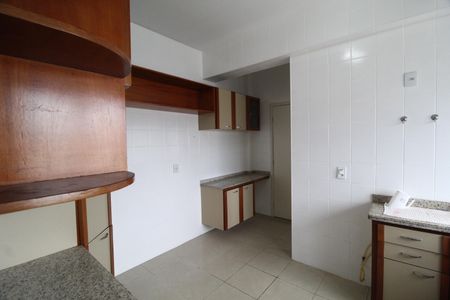 Apartamento para alugar com 210m², 3 quartos e 2 vagasCozinha