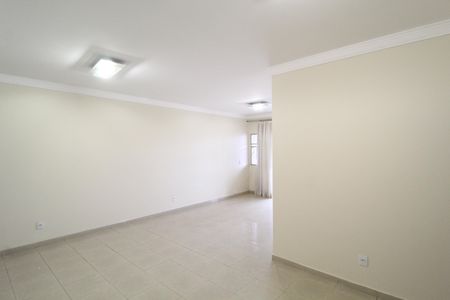Apartamento para alugar com 210m², 3 quartos e 2 vagasSala