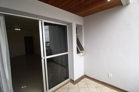 Apartamento para alugar com 210m², 3 quartos e 2 vagasSacada