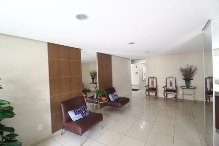 Apartamento para alugar com 210m², 3 quartos e 2 vagasHall social