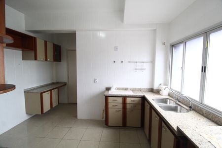 Apartamento para alugar com 210m², 3 quartos e 2 vagasCozinha