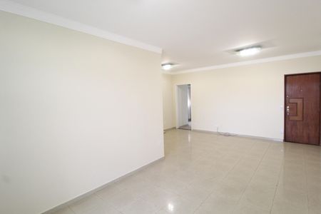 Apartamento para alugar com 210m², 3 quartos e 2 vagasSala