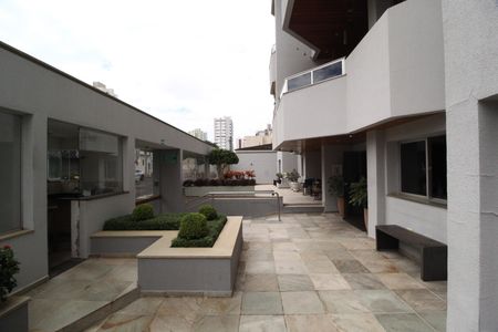 Apartamento para alugar com 210m², 3 quartos e 2 vagasHall de entrada