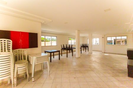 Apartamento para alugar com 55m², 3 quartos e 1 vaga Apartamento para alugar com 55m², 3 quartos e 1 vagaÁrea comum - Salão de Festas