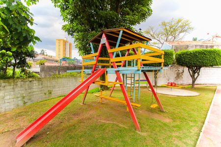 Apartamento para alugar com 55m², 3 quartos e 1 vaga Apartamento para alugar com 55m², 3 quartos e 1 vagaPlayground