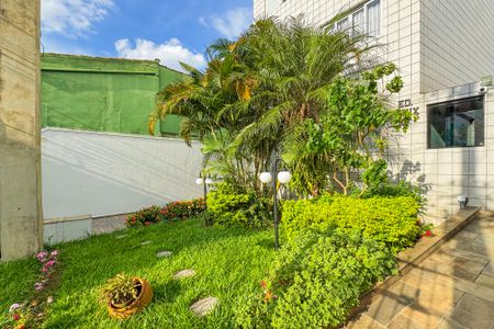 Apartamento para alugar com 56m², 2 quartos e 2 vagasFachada