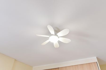 Quarto 1 de apartamento para alugar com 2 quartos, 56m² em Vila Monumento, São Paulo