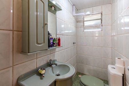 Casa à venda com 106m², 2 quartos e 5 vagasBanheiro Social