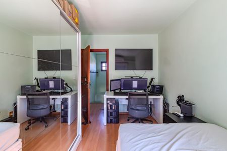 Casa à venda com 106m², 2 quartos e 5 vagasQuarto