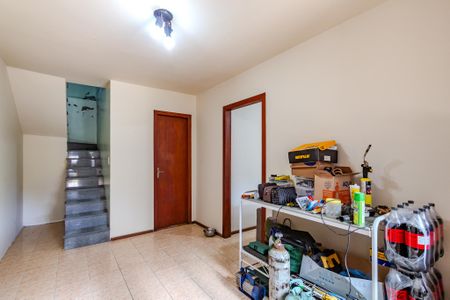 Casa à venda com 106m², 2 quartos e 5 vagasSala 