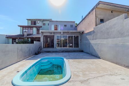Casa à venda com 106m², 2 quartos e 5 vagasQuintal
