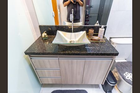 Apartamento à venda com 72m², 2 quartos e sem vaga Apartamento à venda com 72m², 2 quartos e sem vagaBanheiro