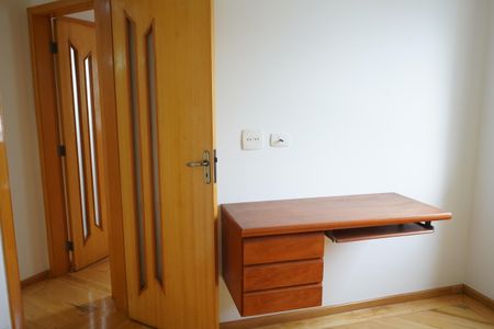 Apartamento à venda com 83m², 3 quartos e 2 vagasQuarto 2