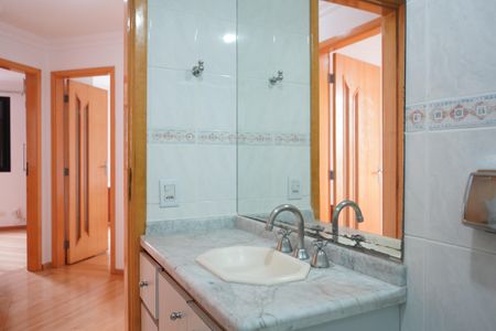 Apartamento à venda com 83m², 3 quartos e 2 vagasBanheiro