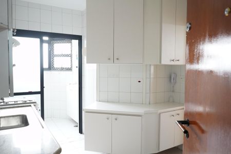 Apartamento à venda com 83m², 3 quartos e 2 vagasCozinha