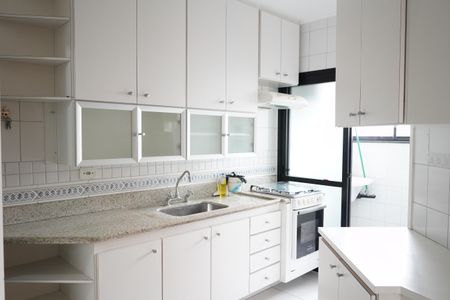 Apartamento à venda com 83m², 3 quartos e 2 vagasCozinha