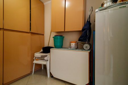 Casa à venda com 140m², 3 quartos e 2 vagas Casa à venda com 140m², 3 quartos e 2 vagasÁrea de Serviço