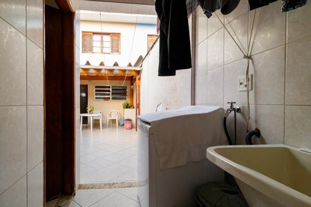 Casa à venda com 140m², 3 quartos e 2 vagas Casa à venda com 140m², 3 quartos e 2 vagasÁrea de Serviço