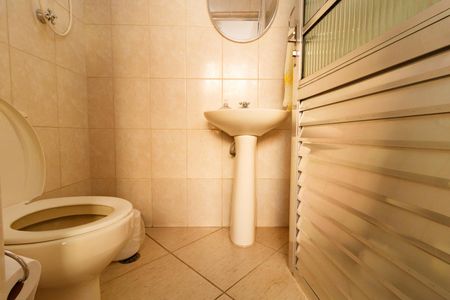 Casa à venda com 140m², 3 quartos e 2 vagas Casa à venda com 140m², 3 quartos e 2 vagasLavabo