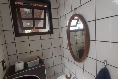 Casa de condomínio à venda com 300m², 3 quartos e 3 vagasBanheiro da Área Gourmet