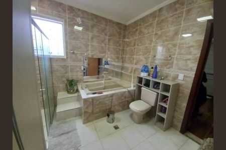 Casa à venda com 333m², 3 quartos e 2 vagas