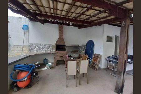 Casa à venda com 333m², 3 quartos e 2 vagas