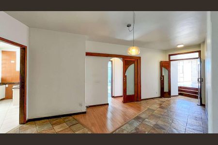 Apartamento à venda com 129m², 3 quartos e 1 vaga