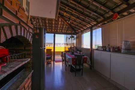 Apartamento à venda com 176m², 3 quartos e 2 vagas