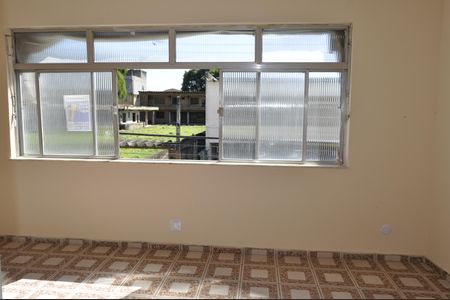 Casa à venda com 55m², 4 quartos e sem vagaSala