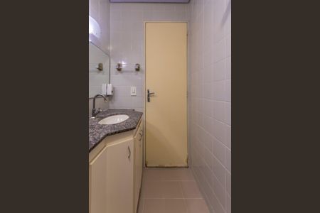 Apartamento à venda com 80m², 3 quartos e 1 vagaBanheiro Social