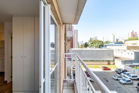 Casa para alugar com 270m², 0 quarto e 2 vagas Casa para alugar com 270m², 0 quarto e 2 vagasVaranda