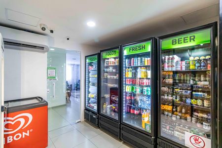 Casa para alugar com 270m², 0 quarto e 2 vagas Casa para alugar com 270m², 0 quarto e 2 vagasÁrea comum - Mercado