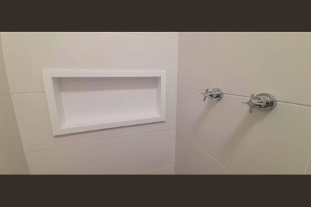 Apartamento à venda com 38m², 1 quarto e 1 vaga Apartamento à venda com 38m², 1 quarto e 1 vagaBanheiro da Suíte