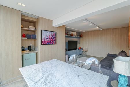 Apartamento à venda com 165m², 2 quartos e 3 vagas Apartamento à venda com 165m², 2 quartos e 3 vagasSala inferior (3)