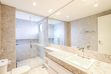 Apartamento à venda com 165m², 2 quartos e 3 vagas Apartamento à venda com 165m², 2 quartos e 3 vagasSuíte Master